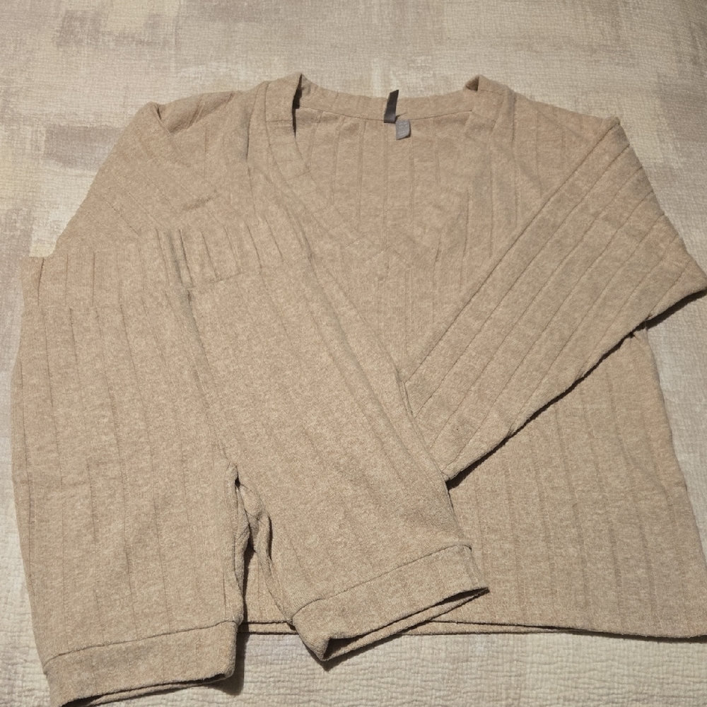 ASOS Women'ss Beige V-Neck Sweater